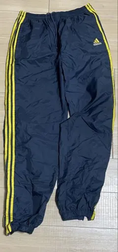 adidas トラックパンツ