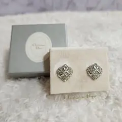 Dior ピアス【箱付き・美品】 Christian Dior ディオール ピアス レディース アクセサリ PETIT