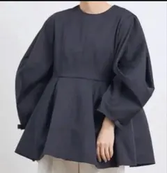 2026年最新】yori ブラウス shiroconの人気アイテム - メルカリ