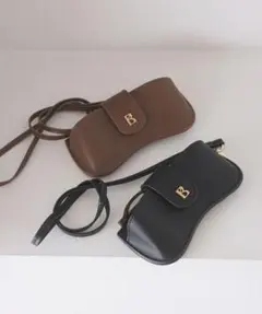新品未使用✨BABYLONE メガネケース ストラップ付 ブラック 人気 
