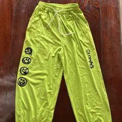 蛍光イエロースポーツパンツ