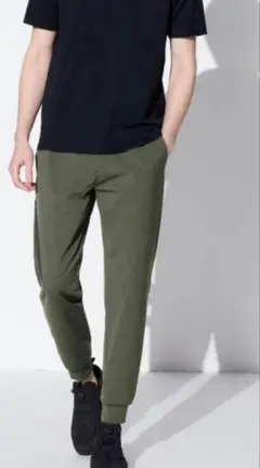 （新品未使用）ユニクロ ウルトラストレッチドライEXジョガーパンツ　サイズ　L