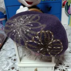 紫色 花柄刺繍 ベレー帽
