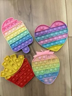 プッシュポップ 知育玩具