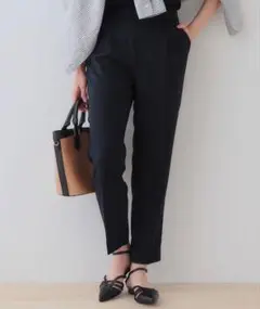 INDIVI ネイビー リネンライクテーパードパンツ