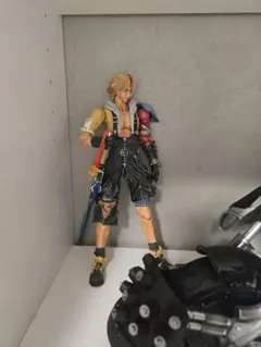 PLAY ARTS改　ff10 ティーダ