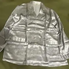 パジャマ上 シルク100% グレー華麗艺开 (HUA LI YI DAN)