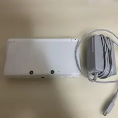 ニンテンドー3DS ホワイト ACアダプター付き 出品しているソフトと購入可能