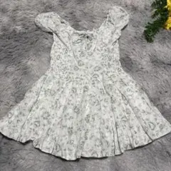ホリスター 花柄 ロンパース ミニワンピース(M) 白×グリーン 綿 大人可愛いのサムネイル