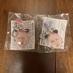 TREASURE ヒョンソク 顔アクキー 楽 哀のサムネイル