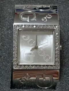 GUESS レディース 腕時計 シルバー バングルウォッチのサムネイル