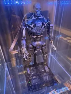 極美品 ホットトイズ ターミネーターサルベーション エンドスケルトンT-600 極美品 ホットトイズ ターミネーターサルベーション エンド