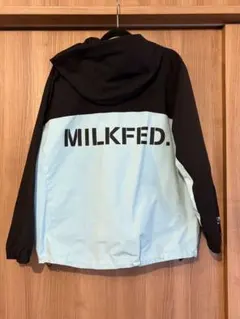【2023春モデル】定価1.5万MILKFED. バックロゴ マウンテンパーカー