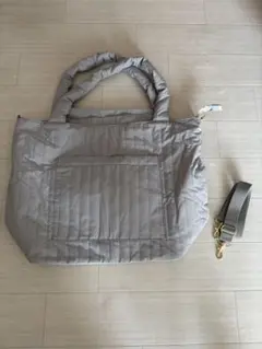 キルティングトラベルバッグ