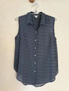 H&M ノースリーブ　サラサラ黒＆模様　サイズ40