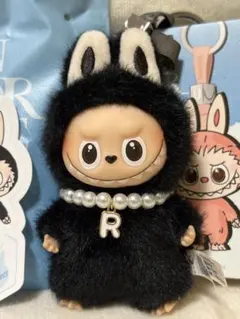 100%正規品!!!POPMART PIN FOR LOVE ラブブイニシャルR