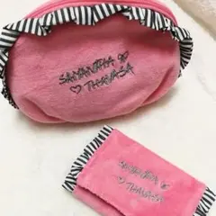 サマンサタバサ　非売品 イニシャルチャーム付きポーチ　T