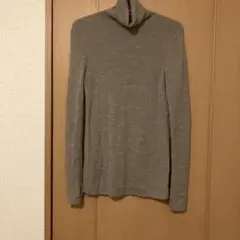 ユニクロ　タートルネックセーター　毛100% ベージュ　Lサイズ