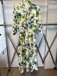 ロペピクニック　ロングワンピース　五分袖花柄リゾート感　旅行バカンス　胸元リボン
