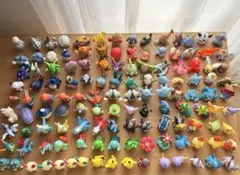 y*見様 ポケットモンスター指人形148体、シール105枚、アルバム