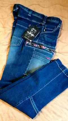 Item thumbnail for item a4882873-1f47-4786-9b2c-dc48fa85a377