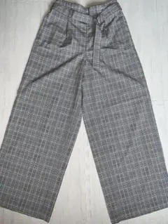 GU ワイドパンツ グレー系 チェック柄　ベルト付き