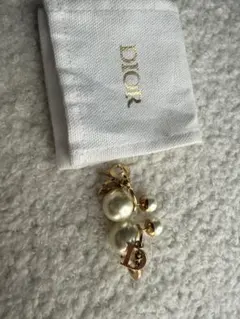 Dior パール付きピアス　即日発送　美品