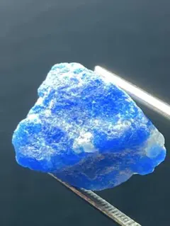 アフガニスタン産 アウイナイト原石 57.52ct - メルカリ