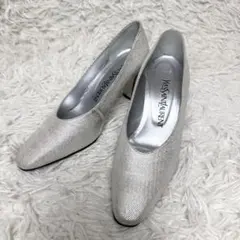 YVES SAINT LAURENT パンプス アーモンドトゥ 銀色