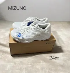 新品ミズノmizuno MAXIMIZER 25 ワイド 軽量 ホワイト 24㎝のサムネイル
