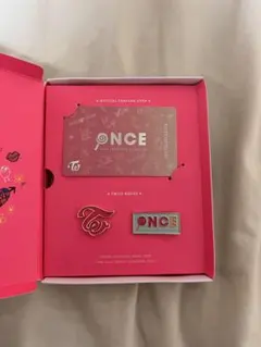 TWICE ONCE JAPAN ファンクラブ 入会特典 ピンバッジ カード