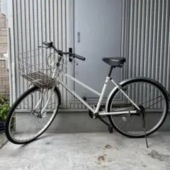 クリーム色 シティサイクル 前面バスケット付き - メルカリ