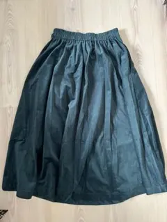 グリーン ロングスカート