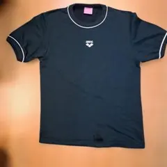 デサントアリーナ濃紺Tシャツ　Lサイズ美品のサムネイル