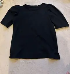 GU ブラック 半袖トップス Mサイズ