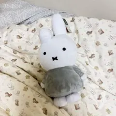 ミッフィー フラッフィーグレー 25cm ぬいぐるみ タグ付き美品 Miffyのサムネイル