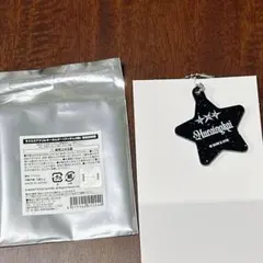 TXT cafe HUENINGKAI ヒューニングカイ 星形キーホルダー