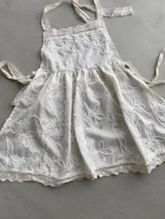marron 刺繍ホワイトエプロン