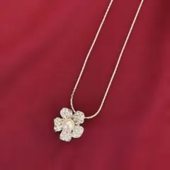 シルバー フラワー×パール ネックレス｜スワロフスキー クリスタル 華やか 上品