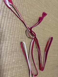 ピンクと白の房付き帯締め
