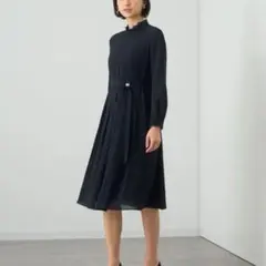タグ付き新品】 ANAYI アナイ シアードビーボウタイプリーツワンピース