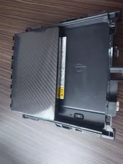 220クラウン前期純正オプション品 置くだけ充電器のサムネイル