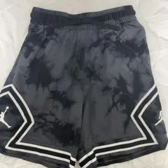 JOHN ELLIOTT メッシュ バスケットボールショーツ - メルカリ
