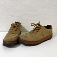 ブラウン スニーカー