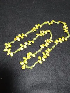 ペリドット入り、K18ミラーボール入り、淡水パール(緑)ネックレス