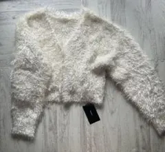 お得＊新品タグ付き＊Kastane ホワイト グロスシャギーカーディガン