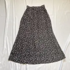 earth music&ecology 小花柄 ロングスカート S ブラック 黒