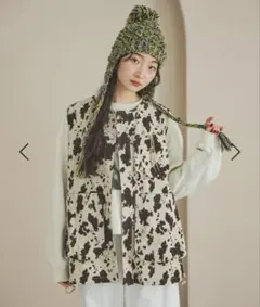 nikoand… ボーイズシルエットポケベスト２　カウパターン