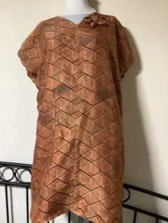 着物(コート)リメイクチュニック、コサージュ付き、ハンドメイド