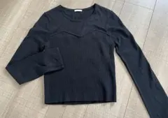 GU シアーニットビスチェ